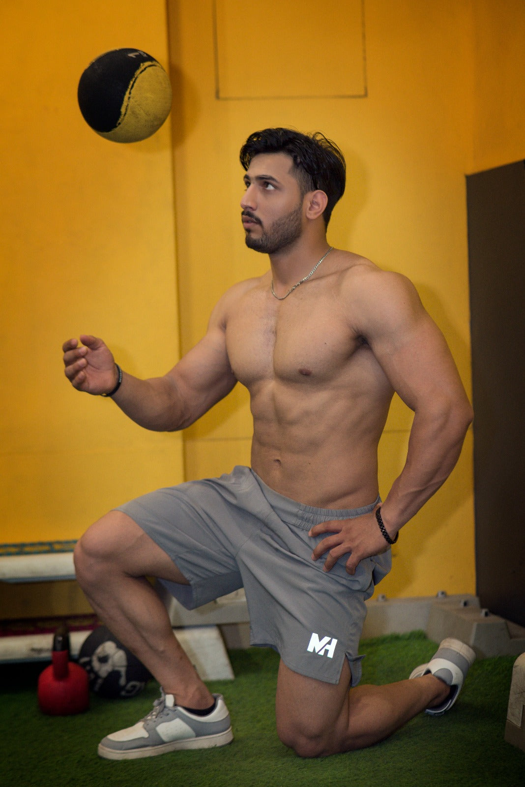 MH Men's Training Shorts – Lightweight Gym Activewear UK