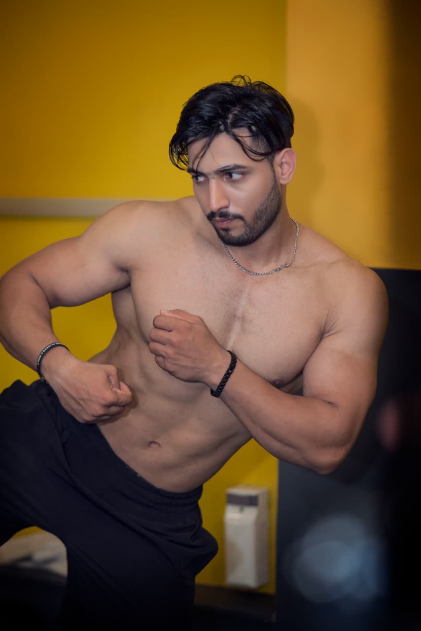 MH Men's Training Shorts – Lightweight Gym Activewear UK