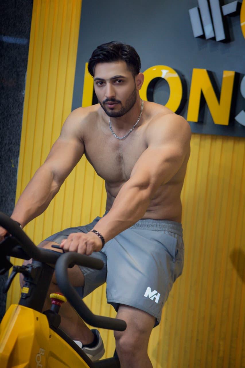 MH Men's Training Shorts – Lightweight Gym Activewear UK